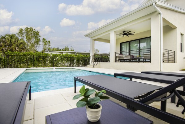 Outdoor pool, a heated pool