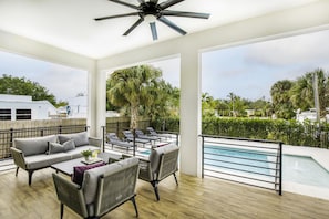 Ulkouima-allas, lämmitetty uima-allas