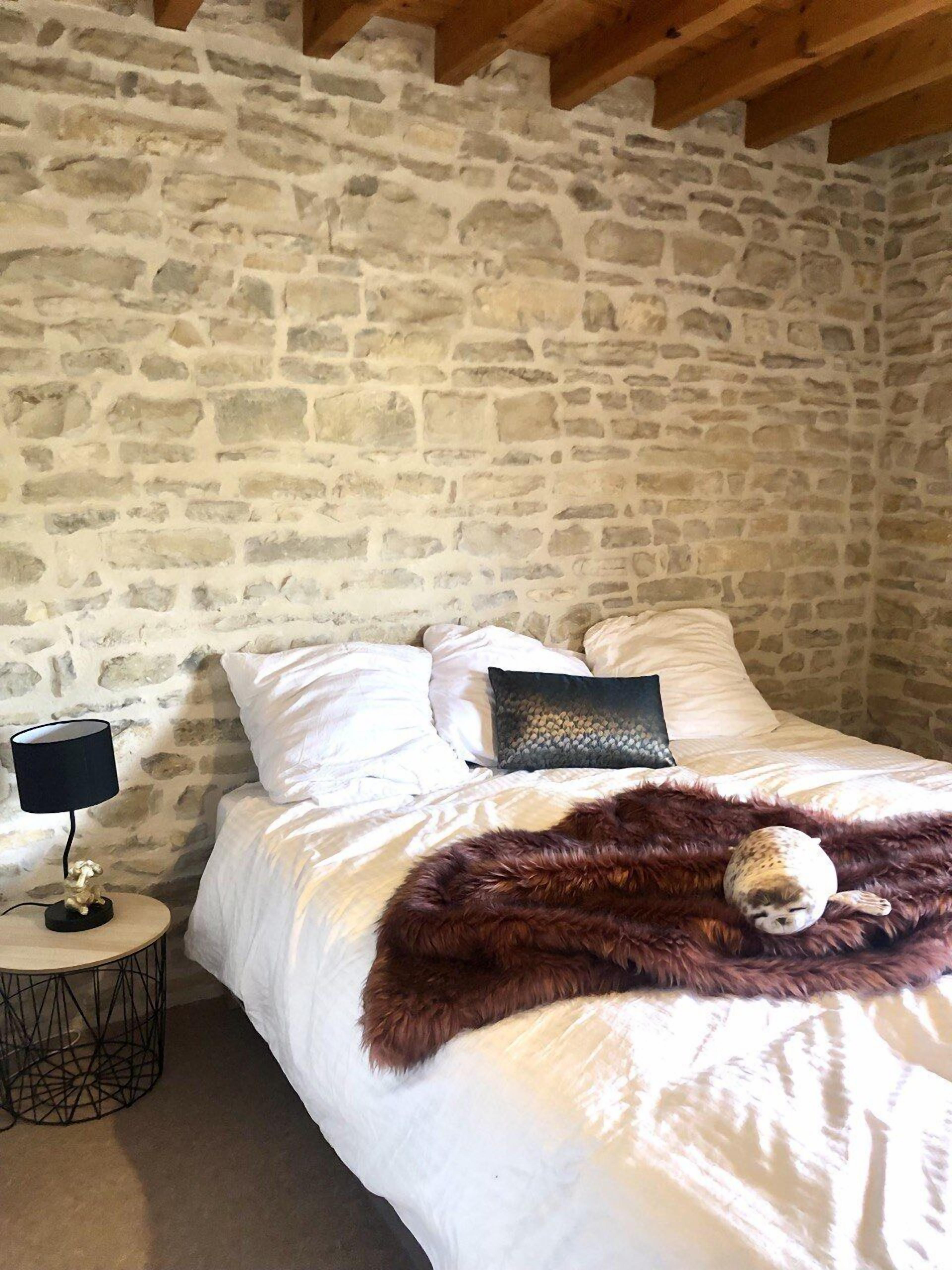 Chic farmhouse in the Burgundy Countryside