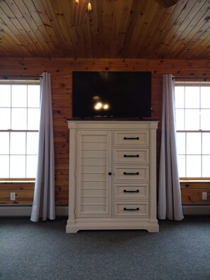 Interior - Eastern Beacon Inn Room 4 (Lubec)