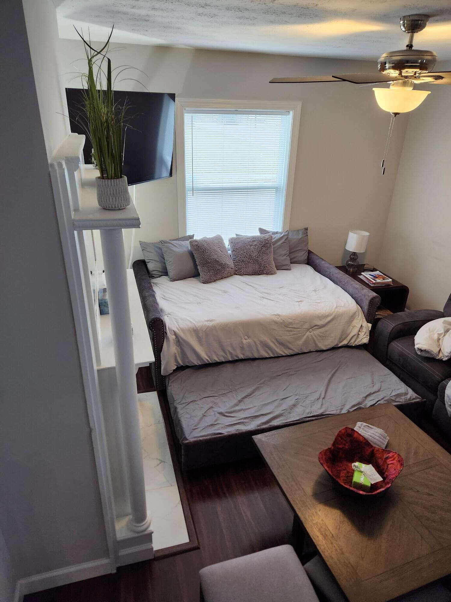 3 habitaciones, escritorio, tabla de planchar con plancha y wifi gratis 