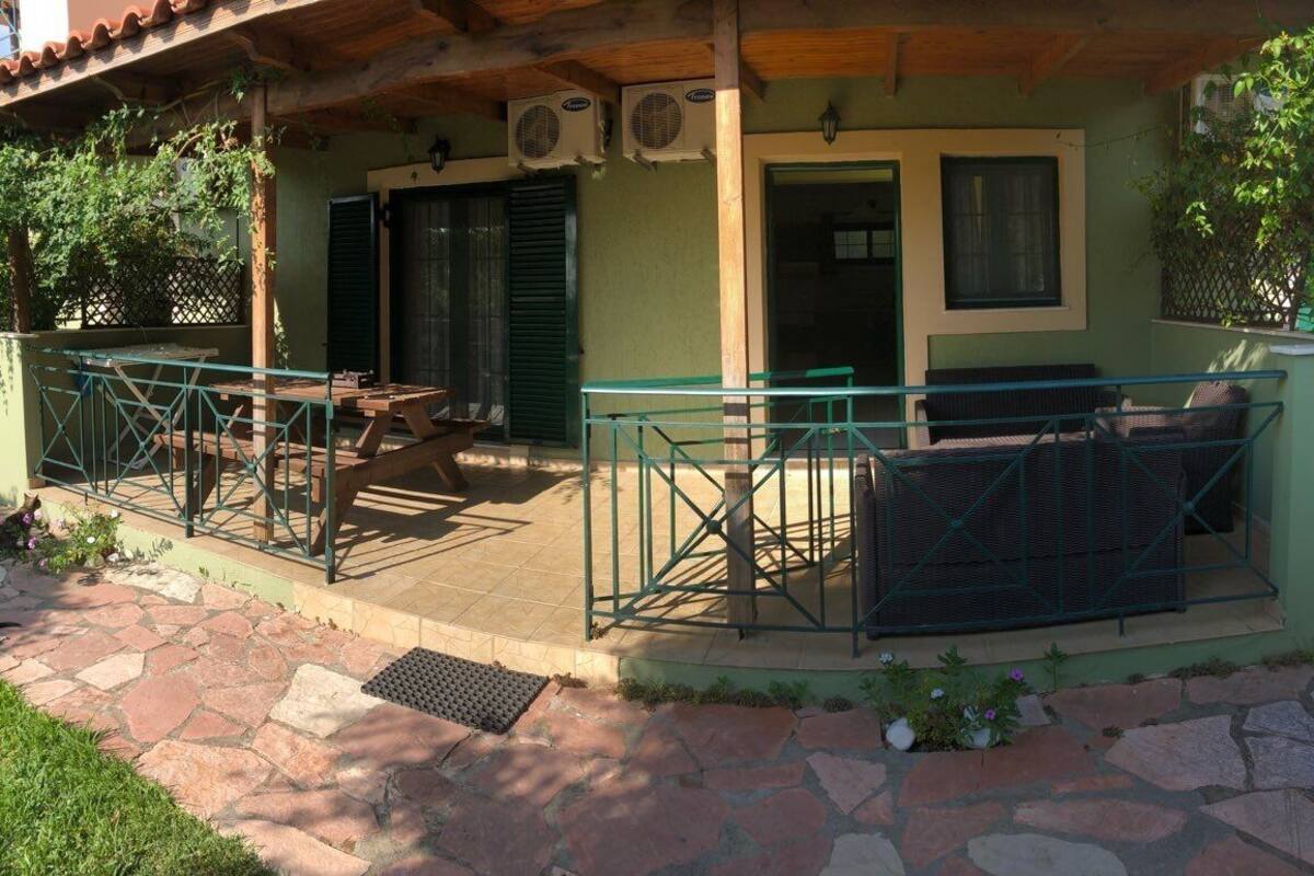Family Apartment, 1 Bedroom, Non Smoking, Garden View | Terrace/patio