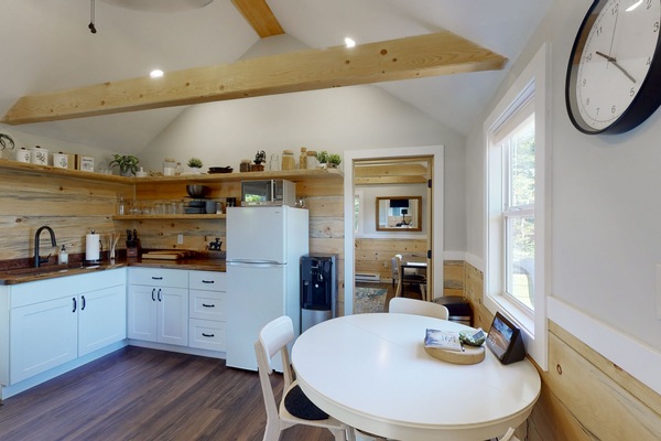 Fridge, microwave, coffee/tea maker, toaster