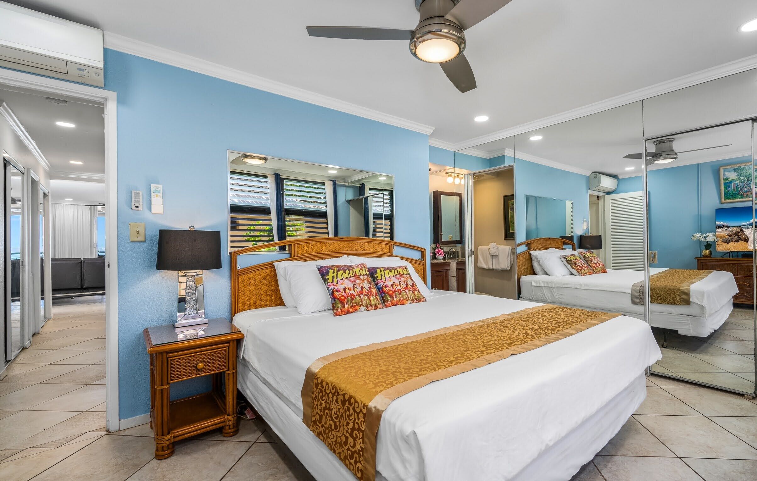 Lovely 2-bedrooms/2baths Ocean Front Condo