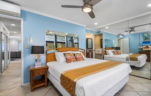 2 bedrooms, desk, iron/ironing board, travel crib - Lovely 2-bedrooms/2baths Ocean Front Condo (Lahaina)