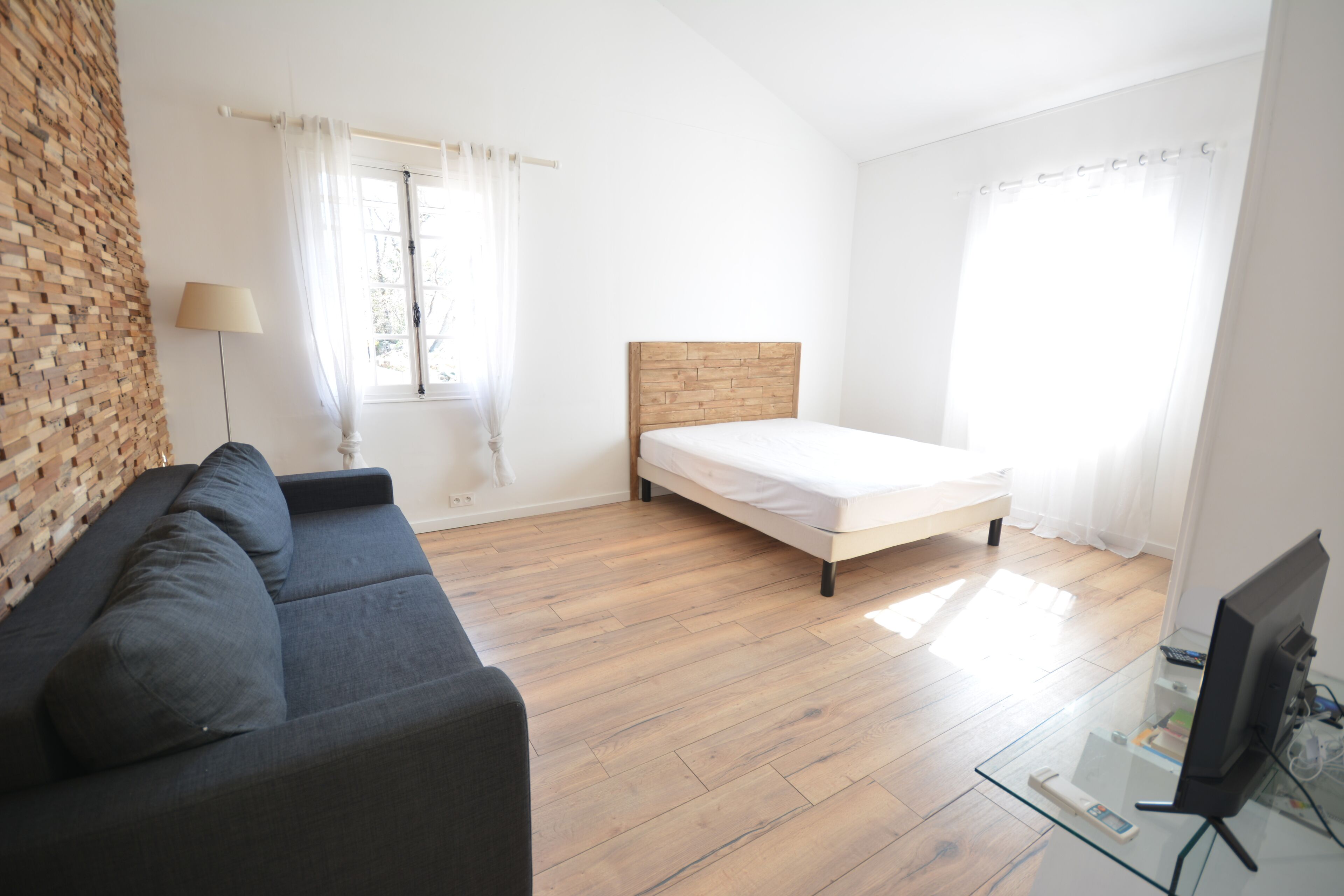 Provencal Mazet in Lorgues, quiet and close to the village