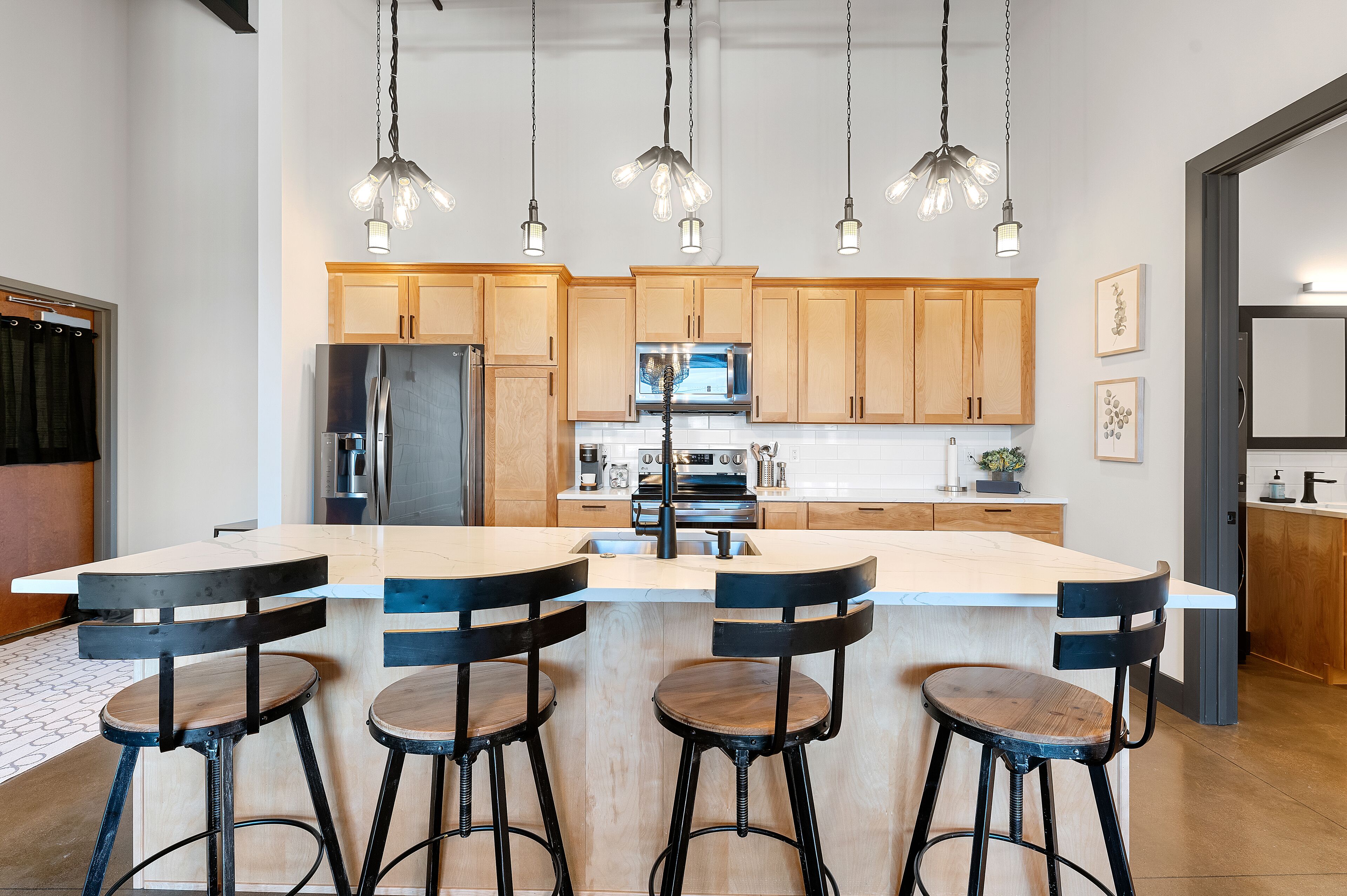 Brand new contemporary family friendly downtown loft