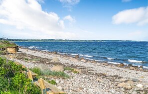 Beach nearby, fishing - Nice home in Kalundborg with WiFi (Kalundborg)