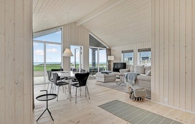 Nice home in Kalundborg with WiFi