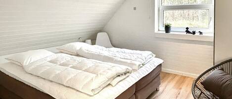 4 chambres, lit de bébé portatif, accÚs au Wi-Fi (inclus)