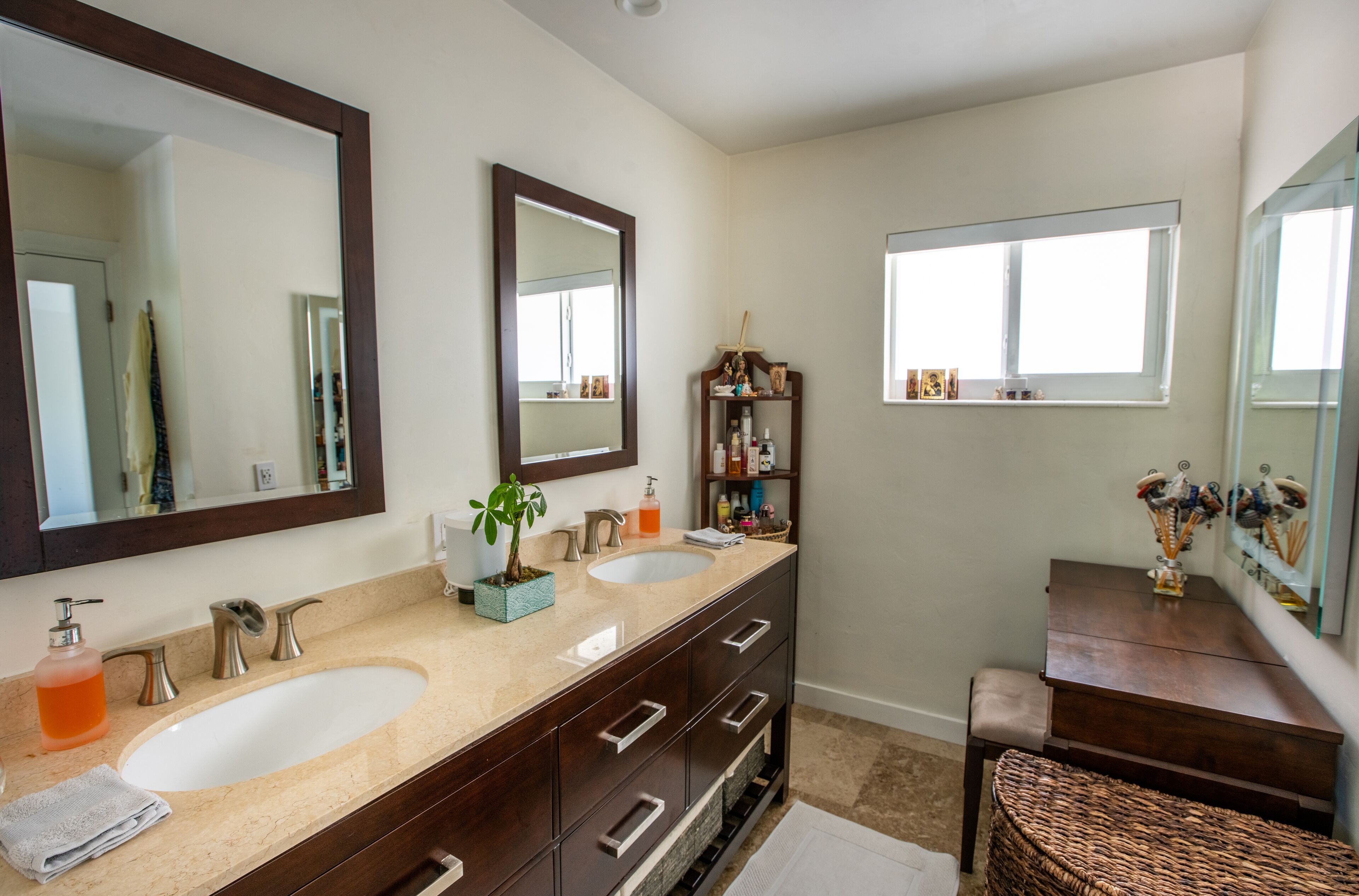 Your paradise in the heart of Coral Gables Miami, your home away from home.