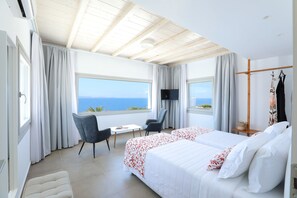 URANOS Deluxe two Bedroom Suite with Sea View, Terrace and Private Pool | Udsigt fra værelset