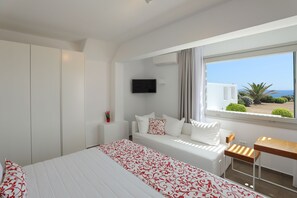 1 bedroom, hypo-allergenic bedding, in-room safe, soundproofing