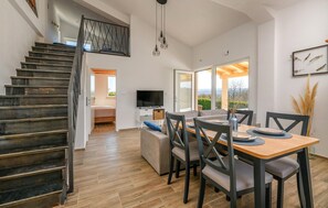 Dining - Gorgeous home in Krsan with kitchen (Krsan)