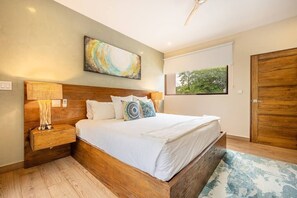 3 bedrooms, in-room safe, iron/ironing board, travel crib