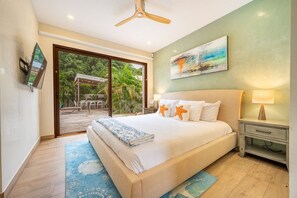 3 bedrooms, in-room safe, iron/ironing board, free WiFi