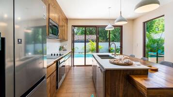 Fridge, microwave, oven, dishwasher