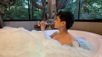 Comfort Studio | Hypo-allergenic bedding, minibar, individually decorated, free WiFi