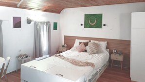 سرير سفر وواي فاي مجانًا