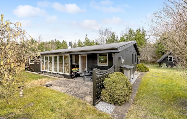Exterior - Nice home in Hals with WiFi (Hals)