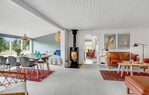Nice home in Hals with WiFi
