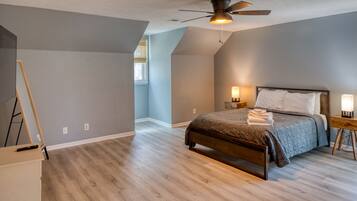 4 habitaciones, tabla de planchar con plancha, wifi y ropa de cama