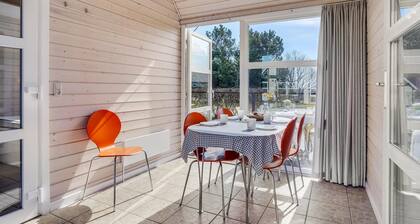 2 bedroom amazing home in Hadsund