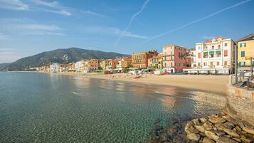 Playa en los alrededores