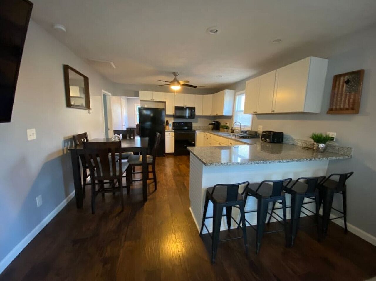 Friends & Family Oakwood-Kettering, UD Home 2Bd2Ba