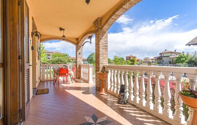 Stunning home in Bosconero with kitchen