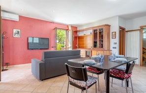 Dining - Stunning home in Bosconero with kitchen (Bosconero)