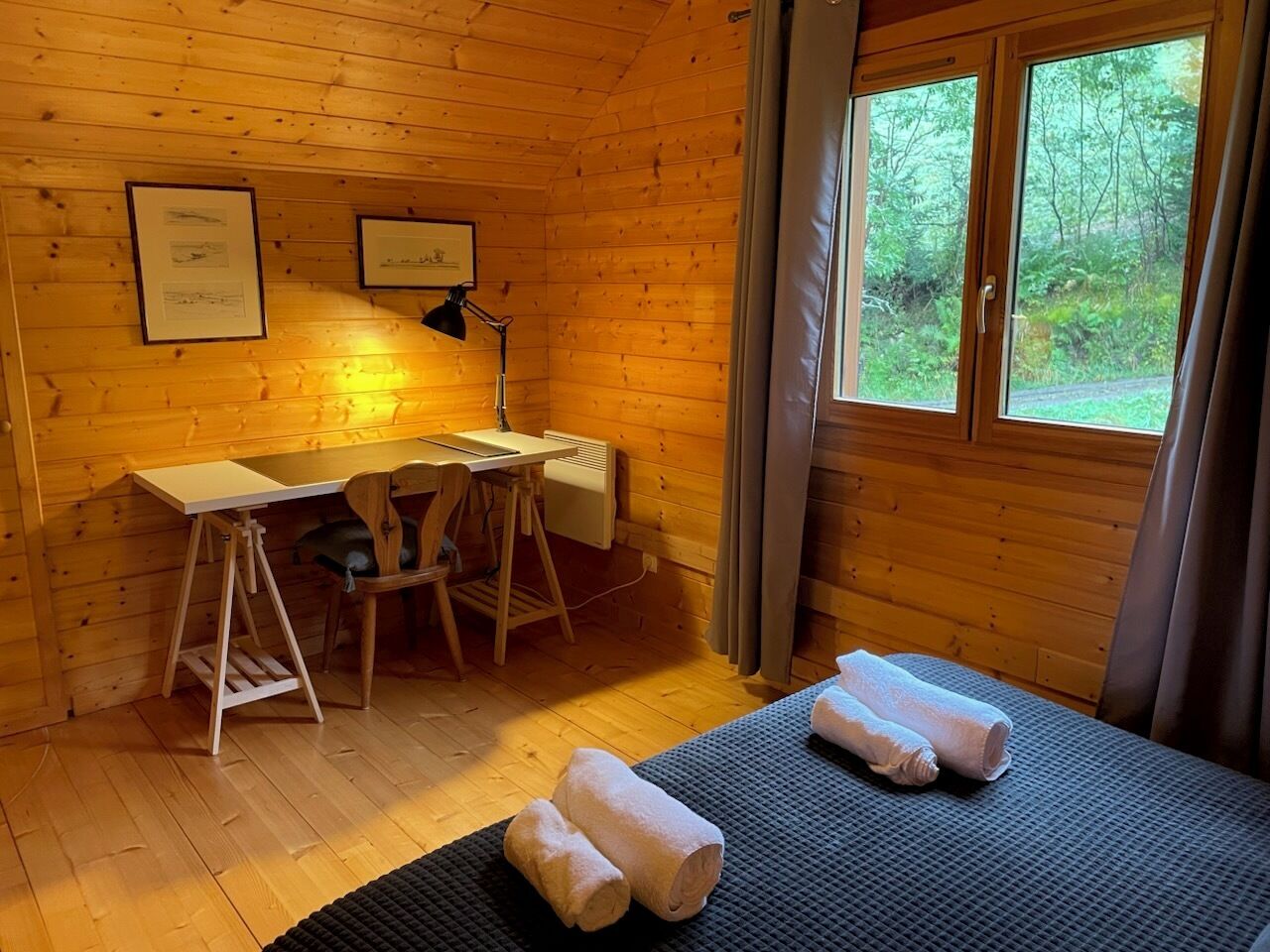 2 bedrooms, iron/ironing board, travel crib, free WiFi