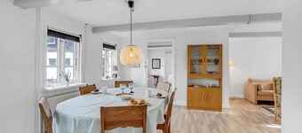 Cozy home in Dannemare with WiFi