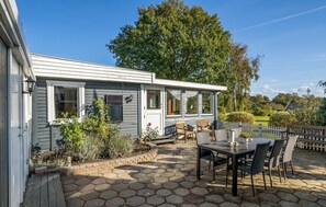 Outdoor dining - Lovely home in Slagelse with kitchen (Slagelse)