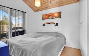 4 bedrooms, free WiFi