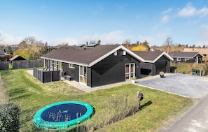 Exterior - Nice home in Juelsminde with WiFi (Juelsminde)