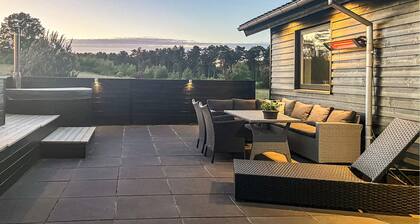 Stunning home in Ebeltoft with sauna