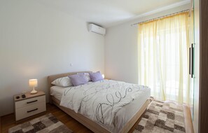 3 chambres, lit parapluie, Wi-Fi gratuit, draps fournis