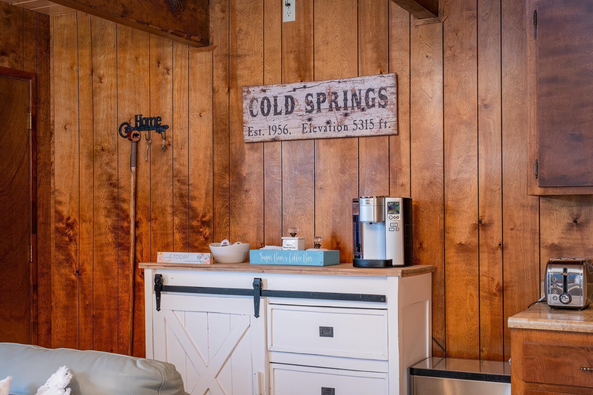 LAKE Season at PINECREST  LAKE! 5 Min From Sugar Bear Cabin! BOOK NOW! 