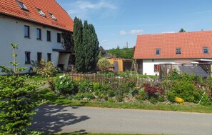 Property grounds - Pet friendly apartment (Herrnhut OT Ruppersdor)