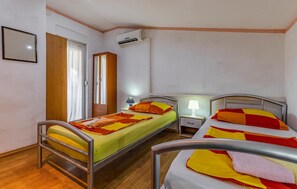 2 chambres, Wi-Fi gratuit, draps fournis