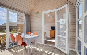 Dining - Gorgeous home in Hadsund with WiFi (Hadsund)