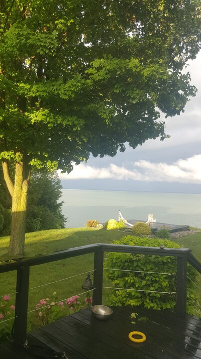 Stunning Lake Erie Waterfront