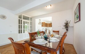Dining - 4 bedroom amazing home in Suhac (Suhac)