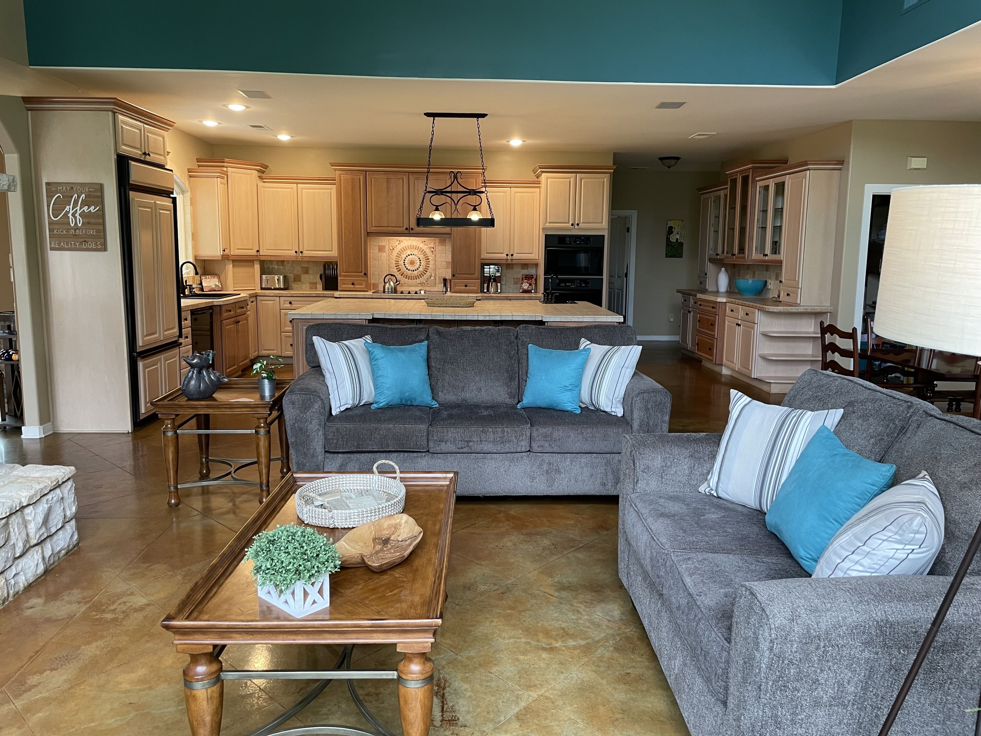 Beautiful Private & Secluded 38 Acre Estate