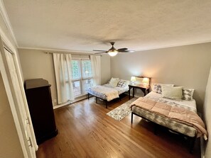 4 bedrooms, WiFi - Master's Week House Rental-Great For Entertaining (Augusta)