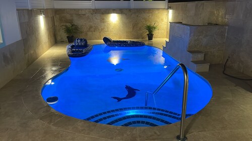 Vamos a la playa, private pool/central AC