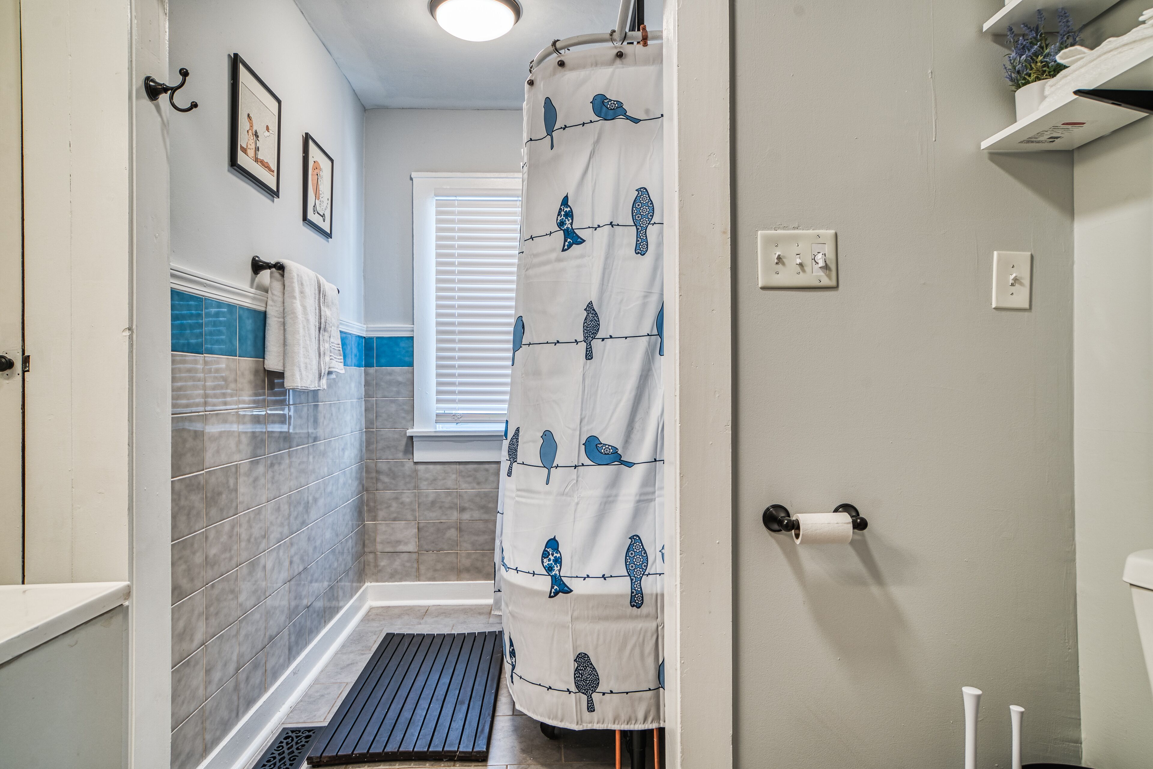 Cozy North KC Bungalow | Ideal Location + Updated