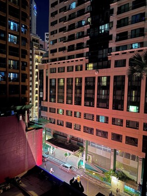 Exterior - Bel Air Soho (Makati)