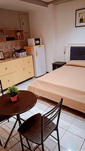 Basic Studio Suite | Exterior